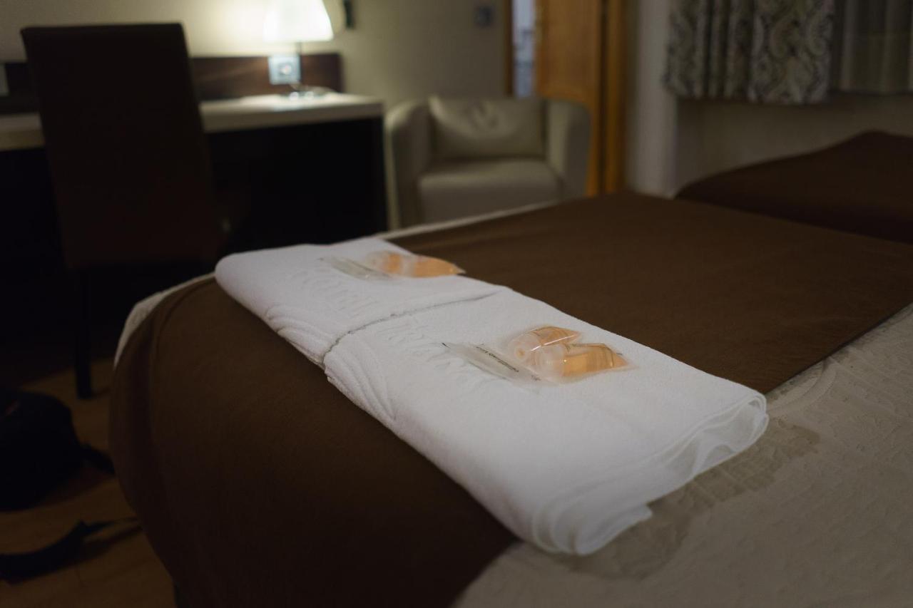 Hospedium Hotel Triana Miajadas Екстериор снимка