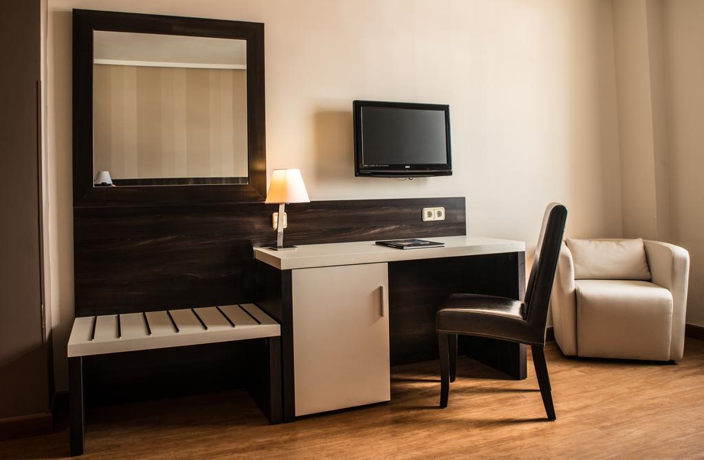 Hospedium Hotel Triana Miajadas Екстериор снимка