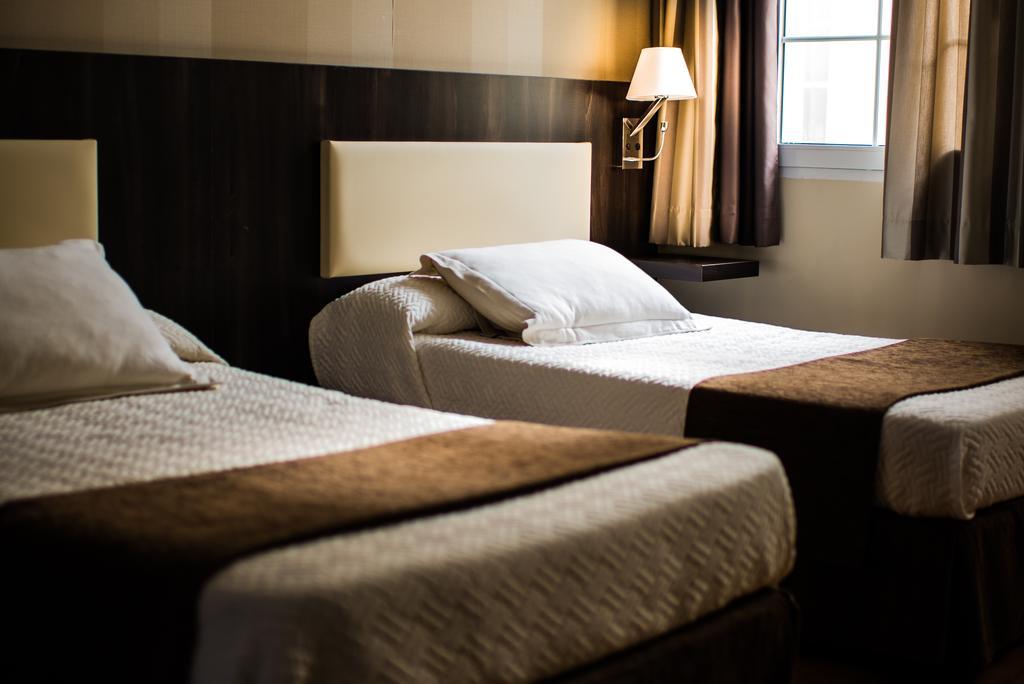 Hospedium Hotel Triana Miajadas Екстериор снимка
