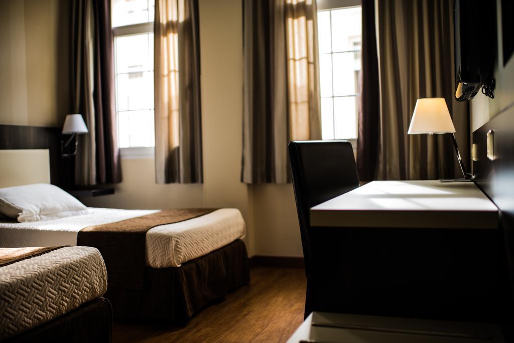 Hospedium Hotel Triana Miajadas Екстериор снимка